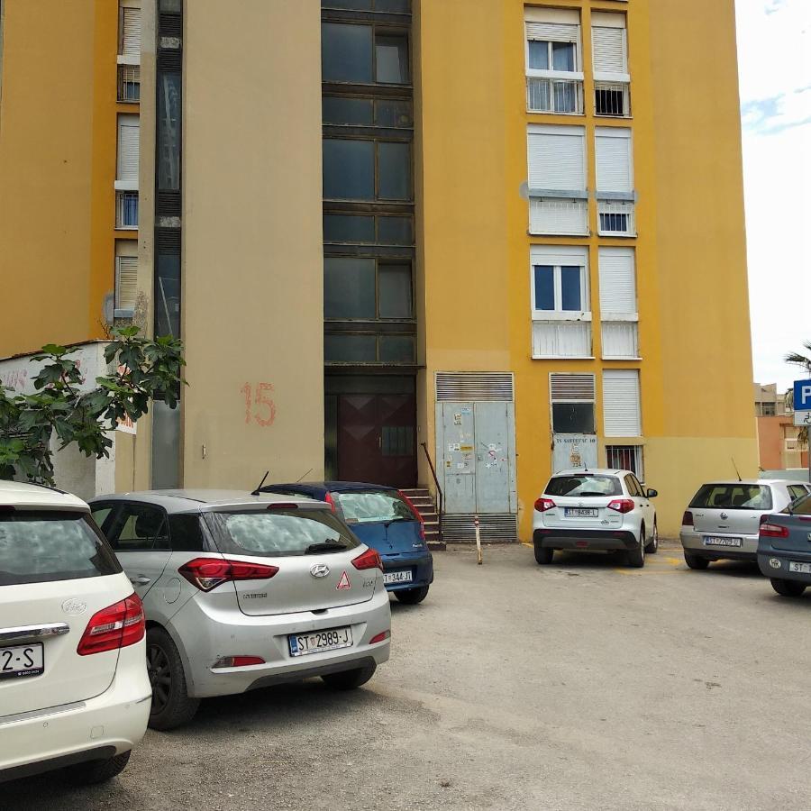 Sweet Apartment Split Exterior photo